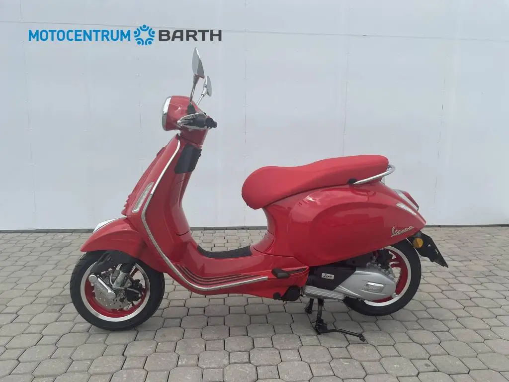 Vespa Primavera 125 RED EU5+  / 8kW
