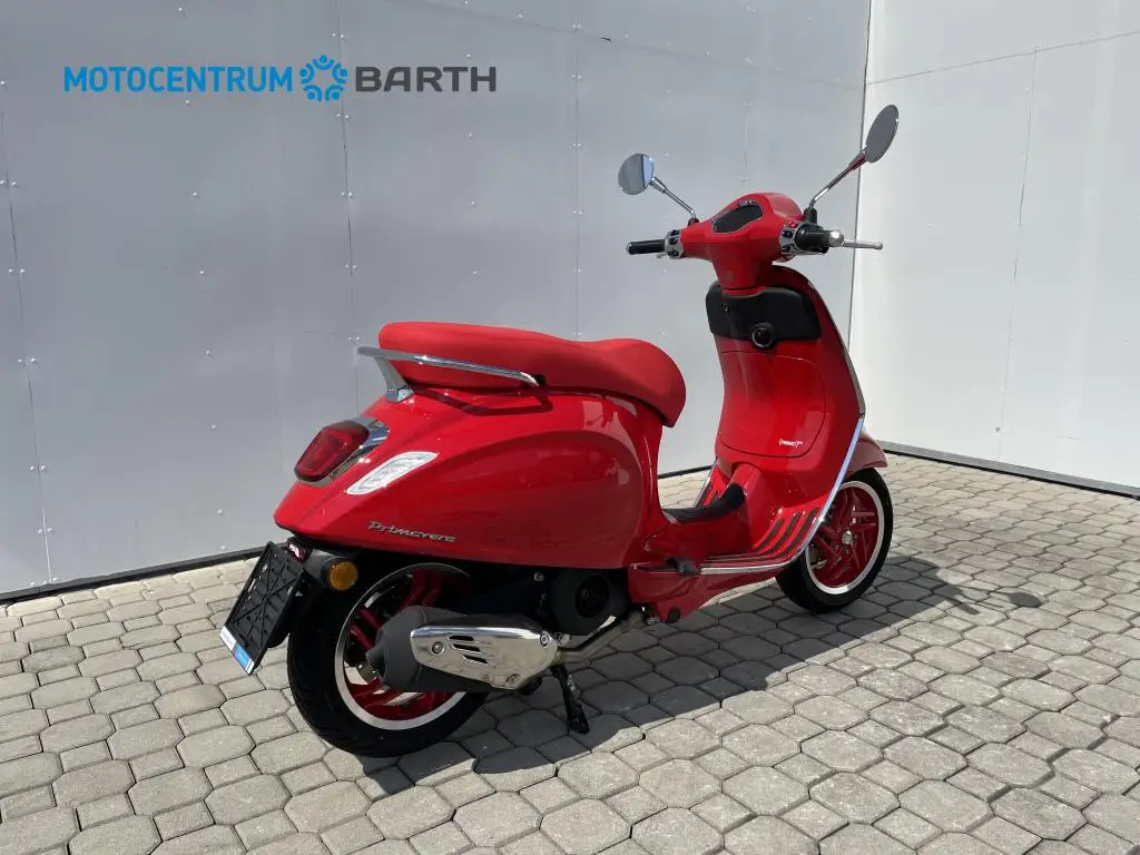 Vespa Primavera 125 RED EU5+  / 8kW
