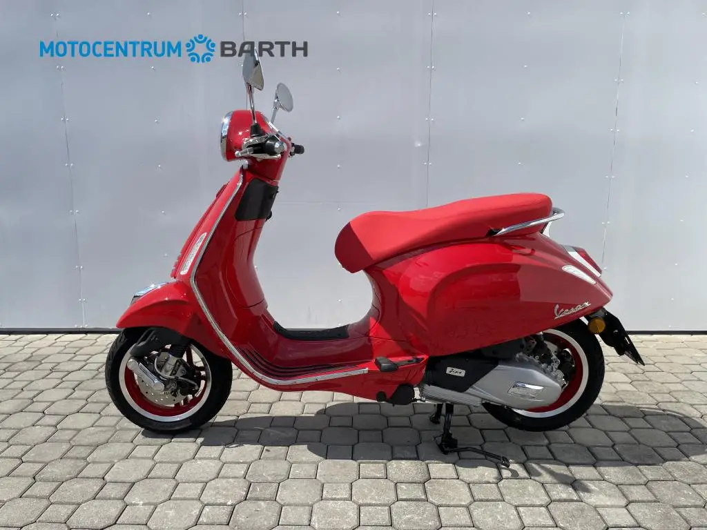 Vespa Primavera 125 RED EU5+  / 8kW