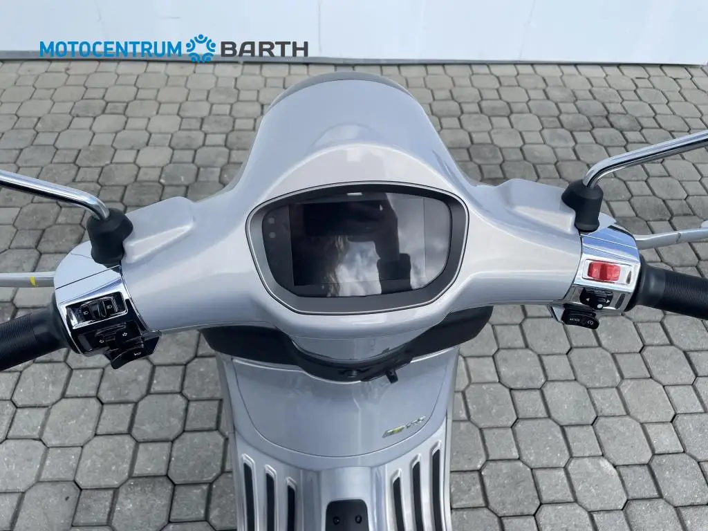 Vespa Primavera 125 Tech EU5+  / 8kW