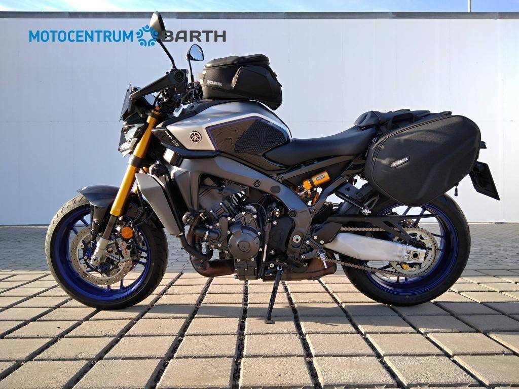 Yamaha MT-09 SP  / 87kW