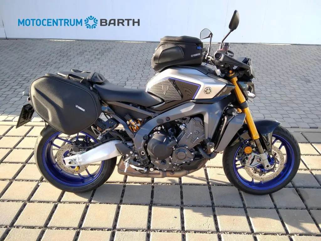 Yamaha MT-09 SP  / 87kW