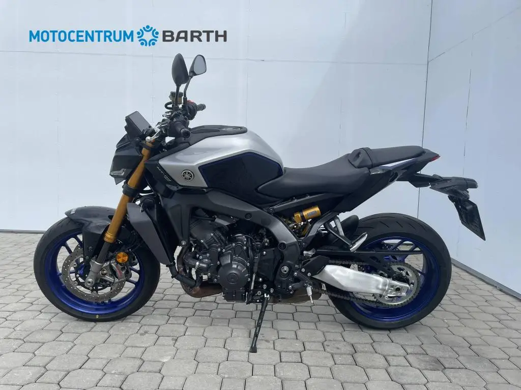 Yamaha MT-09 SP  / 87kW
