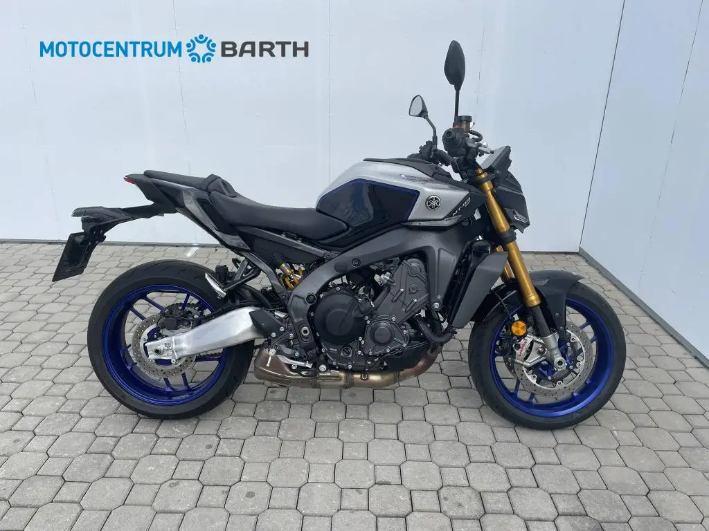 Yamaha MT-09 SP  / 87kW