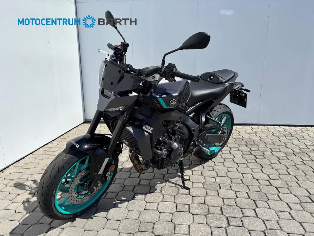 Yamaha MT-09 Y-AMT  / 87kW