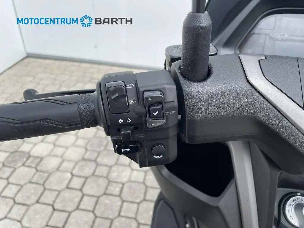 Yamaha NMAX 125 Tech Max EU5+  / 9kW
