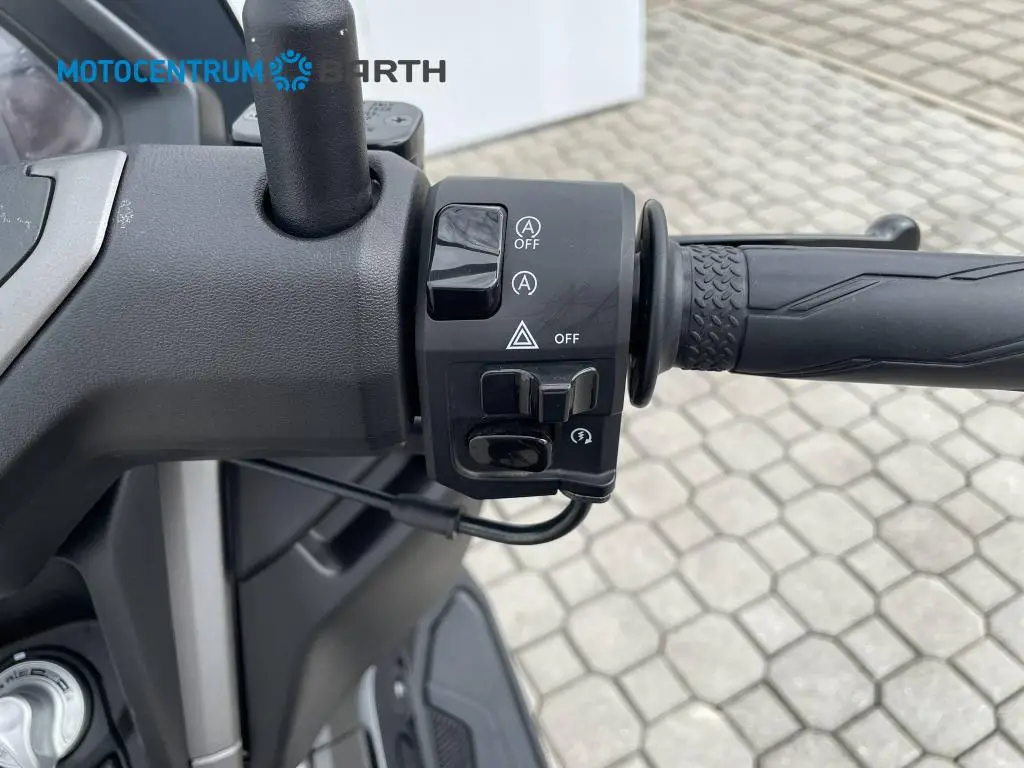 Yamaha NMAX 125 Tech Max EU5+  / 9kW