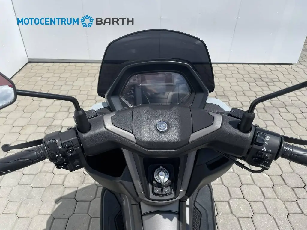 Yamaha NMAX 125 Tech Max EU5+  / 9kW