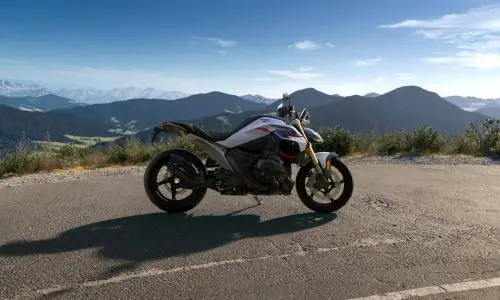 bmw-motorrad-r-1300-r-107kw12580806-68e674602027d.jpg