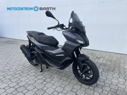 aprilia-sr-gt-125-eu5-11kwimg-1904-6a144a2c86995.jpg