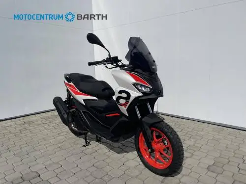 aprilia-sr-gt-125-sport-eu5-11kwaprilia-sr-gt-125-sport-eu5-11kwphoto-9-6874bc8ece0dd-68d63ff79d0b3.jpg