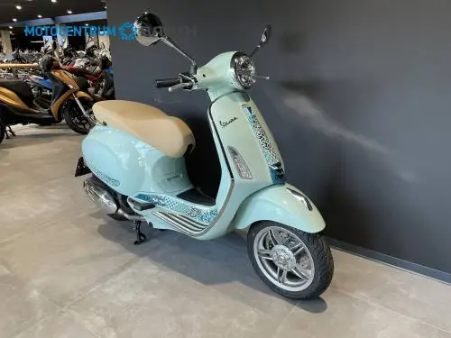 vespa-primavera-125-batik-eu5-8kwimg-0779-6a326e725eeb7.jpg