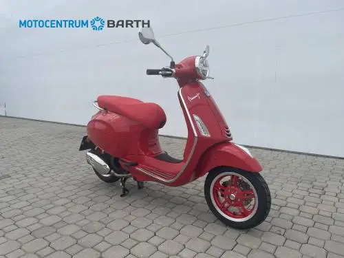 vespa-primavera-125-red-eu5-8kwimg-5974-6a326ee826580.jpg