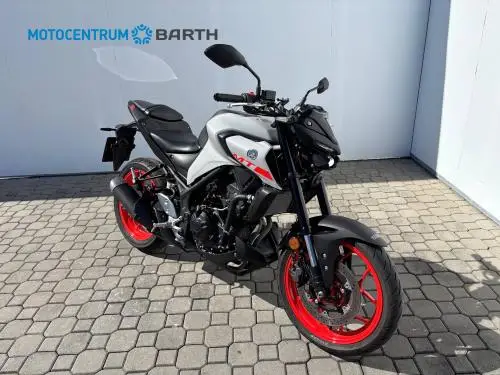 yamaha-mt-03-30kw2-69ea2f801aeb2.jpg