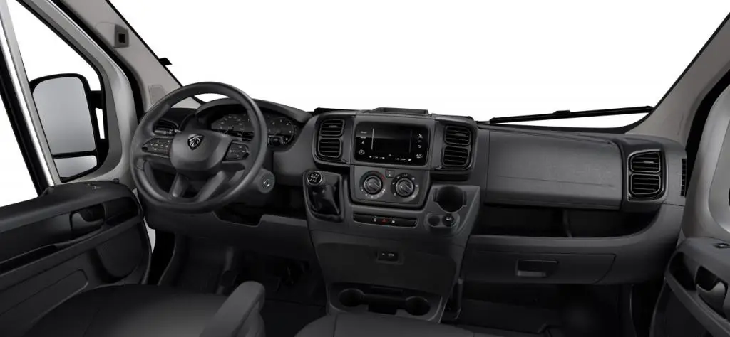 Peugeot Boxer Furgon 2,2BlueHDi L3H2